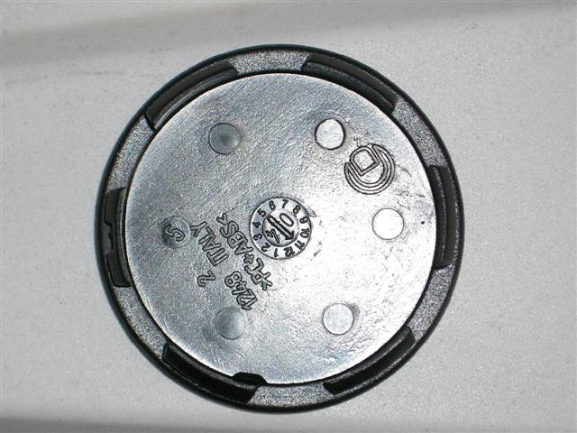 http://img24.xooimage.com/files/3/0/d/dos-cache-crou-002-small--3bf656.jpg