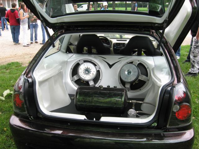 http://img24.xooimage.com/files/3/1/5/1814049634_1-3fbff5.jpg
