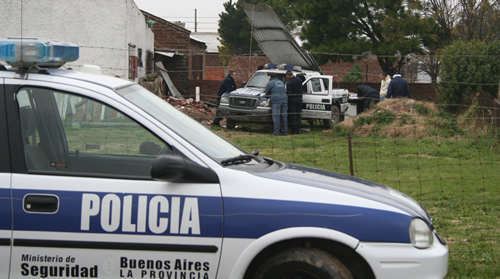 Hallaron gran parte de las chapas robadas de la escuela 48.-